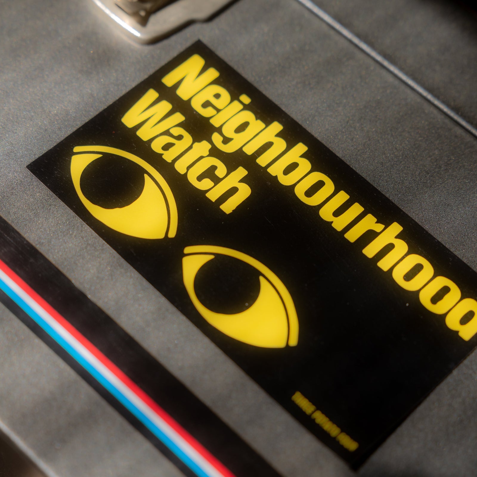 小物 NEIGHBORHOOD LOGO BASKET Bumper Magnet - Neighbourhood Watch – THREE POTATO FOUR