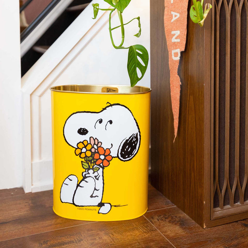 Peanuts® Collector's Classic: Limited Edition Snoopy Flower Bouquet Trash Pail