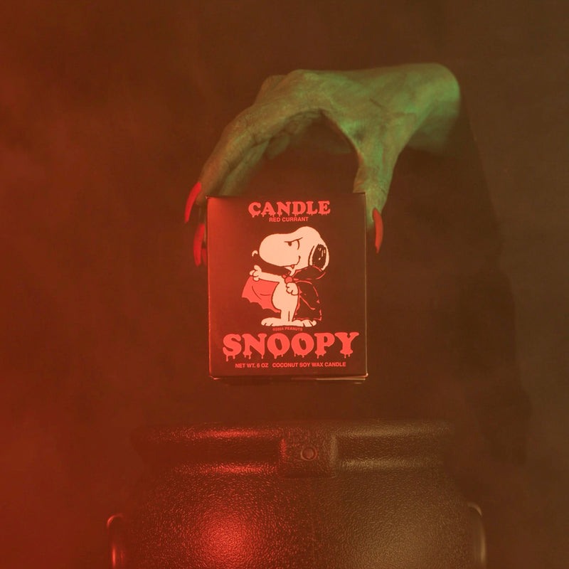 3P4 x Peanuts® Halloween - Snoopy Dracula Candle (Red Currant)