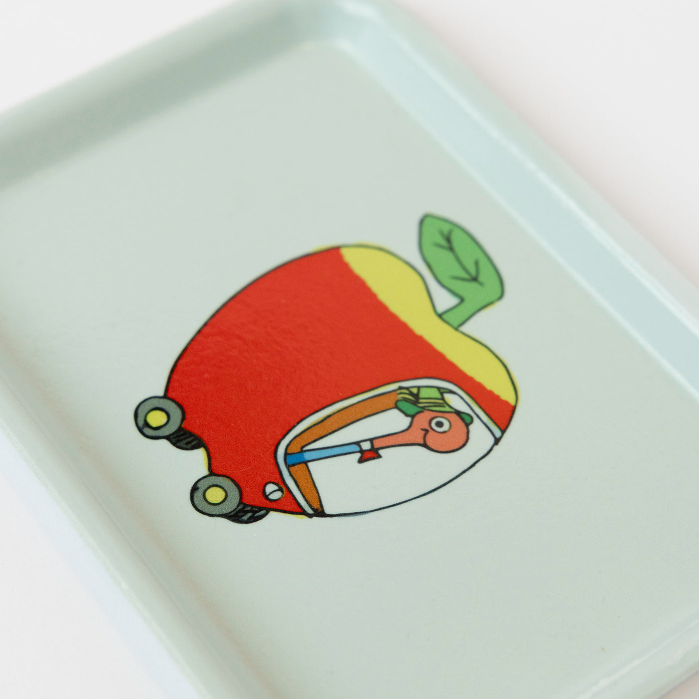 【激レア】リチャードスキャリー　Apple Car 3P4 x Richard Scarry® - Apple Car Vintage-Style Tray – THREE