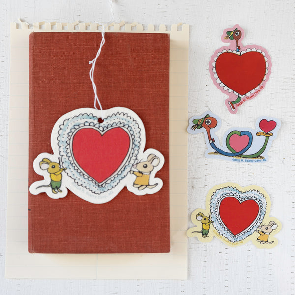 3P4 x Richard Scarry® - Lowly Heart Twist Sticker